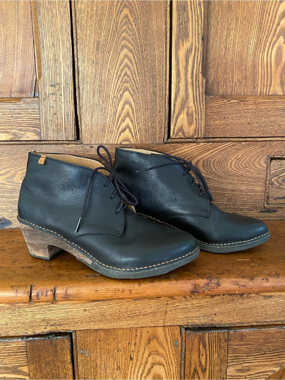 El Naturalista 39 9 wooden sole clog heel black leather lace up ankle boots
